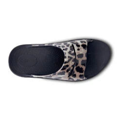 'OOFOS' Women's OOahh Slide Limited Edition - Black / Cheetah 9 'OOFOS' Women's OOahh Slide Limited Edition - Black / Cheetah -Dansko Shop 1103BLKCHEET shot6 1024x1024@2x