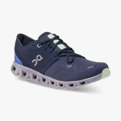 'On Running' Women's Cloud X 3 - Midnight / Heron -Dansko Shop 60.98689 cloud x 3 fw22 midnight heron w g6 1024x1024@2x